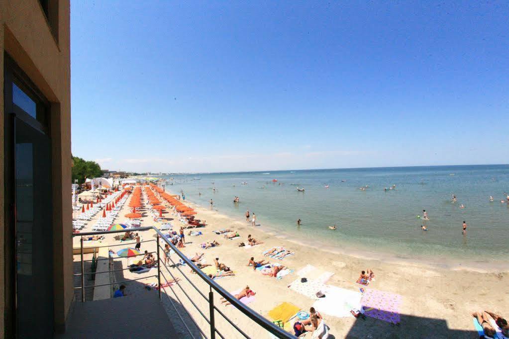 Hotel Promenada Mamaia Exterior foto